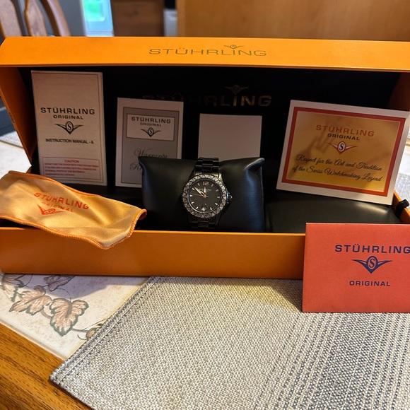 Women’s Stuhrling Watch - Picture 1 of 2
